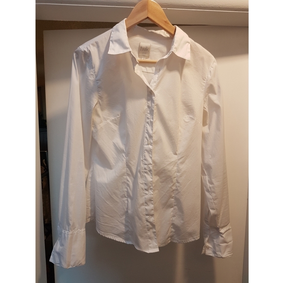 Button-down Blouse - Picture 2 of 2